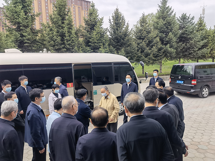 推動(dòng)中醫(yī)藥事業(yè)發(fā)展振興，全國人大常委會(huì)執(zhí)法檢查組蒞臨奇正調(diào)研指導(dǎo)