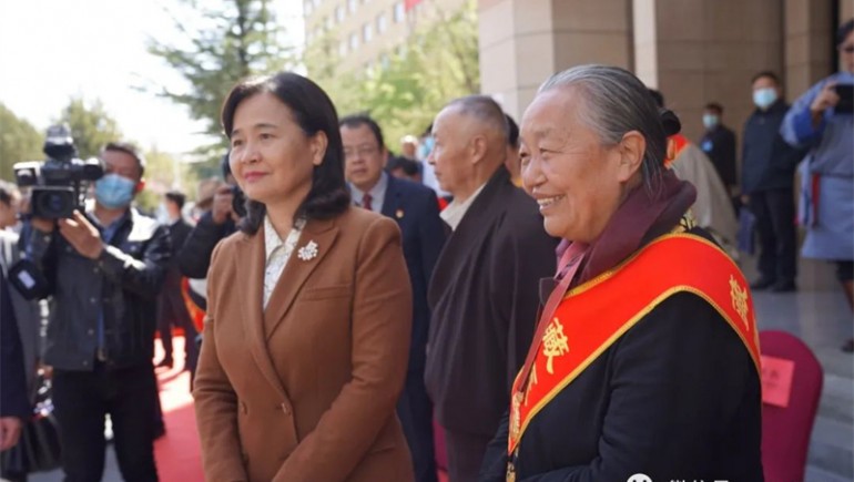 傳承精華，讓藏醫(yī)藥造福人民健康安全！